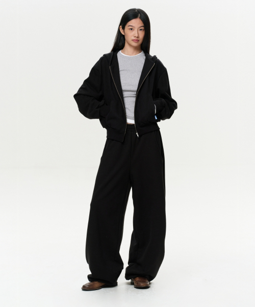 ERA（エラ）の「ユニセックス ERA ワイドジョガースウェットパンツ - ブラック（スウェットパンツ・レディース・その他・SMALL/MEDIUM/LARGE）」の3枚目の写真