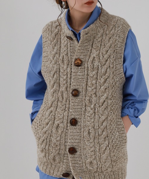 FUNALIVE(ファンアライブ)の「HIMALAYAN CLIMBER'S HAND-KNIT 手編み前開きベスト(ベスト・メンズ・ネイビー/ライトグレー・M/L)」の4枚目の写真