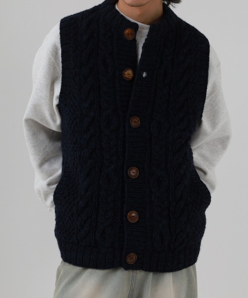 FUNALIVE(ファンアライブ)の「HIMALAYAN CLIMBER'S HAND-KNIT 手編み前開きベスト(ベスト・メンズ・ネイビー/ライトグレー・M/L)」の11枚目の写真