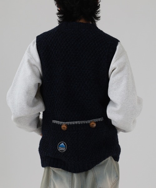FUNALIVE(ファンアライブ)の「HIMALAYAN CLIMBER'S HAND-KNIT 手編み前開きベスト(ベスト・メンズ・ネイビー/ライトグレー・M/L)」の13枚目の写真