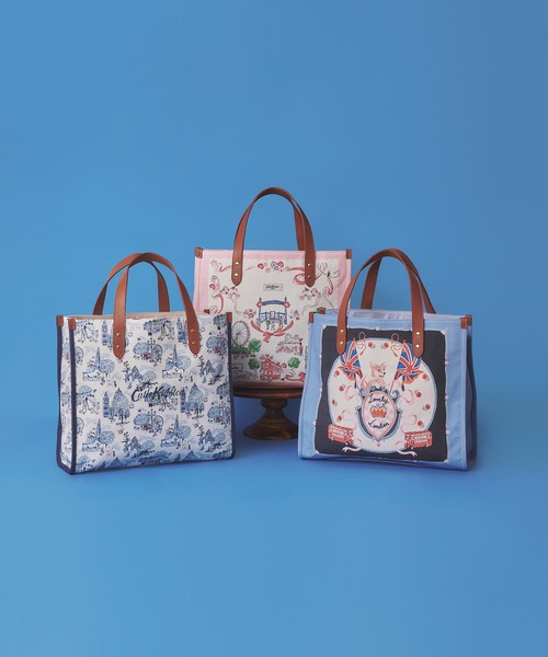 Cath Kidston(キャスキッドソン)の「レザーハンドルスクエアトートバッグ(トートバッグ・レディース・ネイビー/ピンク/ブルー・FREE)」の6枚目の写真