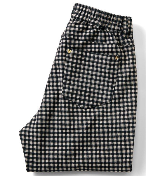 Live in comfort（リブインコンフォート）の「【股下丈が選べる】リブ　イン　コンフォート　美脚キャロットラインのストレッチカラーパンツ　　　（その他パンツ・レディース・カーキ/イエロー/ピンク/ホワイト/キャメル/ブラック/ネイビー/ベージュ/チェック/ホワイト系その他/ブラック系その他・8/4/3/9/10/1/11/6/13/7/12/2/5）」の12枚目の写真