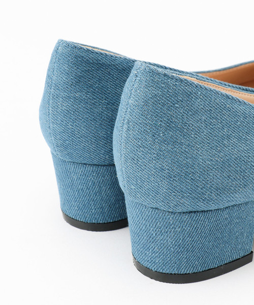 Tiara(ティアラ)の「デニムローヒールパンプス(パンプス・レディース・ダークインディゴブルー・23/24/23.5)」の2枚目の写真