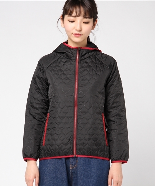AIGLE(エーグル)の「W ピンソニックフーデッドジャケット(パーカー・レディース・ブラック/レッド・36/40/38)」の4枚目の写真