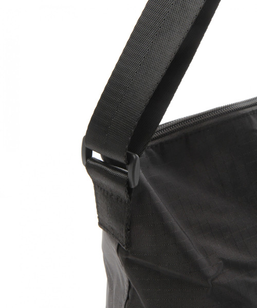 niko and...（ニコアンド）の「[CITY CREEK]パッカブルショルダー（ショルダーバッグ・レディース・ブラック/ライトイエロー/ピンク/セージグリーン/グレー・0）」の17枚目の写真