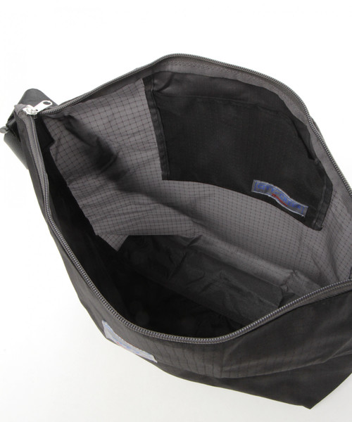 niko and...（ニコアンド）の「[CITY CREEK]パッカブルショルダー（ショルダーバッグ・レディース・ブラック/ライトイエロー/ピンク/セージグリーン/グレー・0）」の11枚目の写真