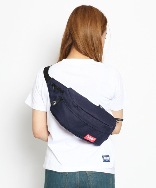 X-girl（エックスガール）の「BREEZE BODY  BAG（ボディバッグ/ウエストポーチ・レディース・ブラック/イエロー/ブルー/ネイビー・ONE SIZE）」の15枚目の写真