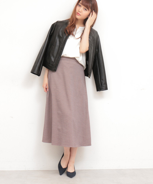 N.(N. Natural Beauty Basic)(エヌエヌナチュラルビューティーベーシック)の「◆フェイクレザーノーカラーブルゾン(ブルゾン・レディース・ホワイト/ブラック/ベージュ・SMALL/MEDIUM)」の8枚目の写真