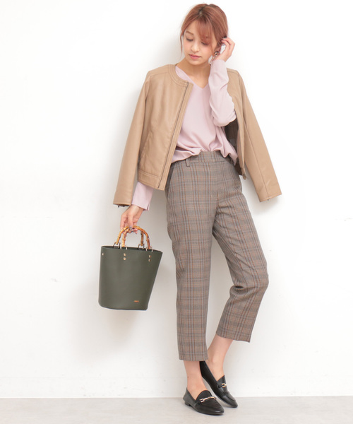 N.(N. Natural Beauty Basic)(エヌエヌナチュラルビューティーベーシック)の「◆フェイクレザーノーカラーブルゾン(ブルゾン・レディース・ホワイト/ブラック/ベージュ・SMALL/MEDIUM)」の12枚目の写真