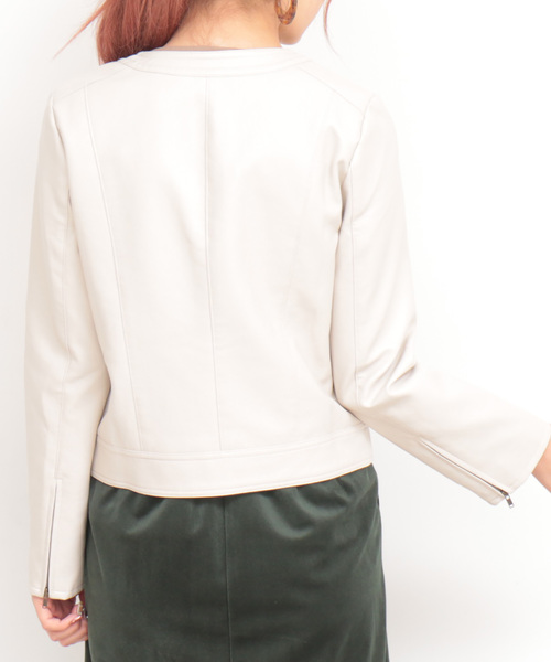 N.(N. Natural Beauty Basic)(エヌエヌナチュラルビューティーベーシック)の「◆フェイクレザーノーカラーブルゾン(ブルゾン・レディース・ホワイト/ブラック/ベージュ・SMALL/MEDIUM)」の16枚目の写真