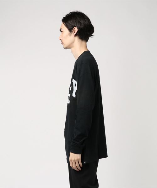 Hurley (ハーレー)の「HURLEY1999 LONG SLEEVE TEE/ハーレー 長袖 ロゴ ロンT カレッジフォント(Tシャツ/カットソー・メンズ・ホワイト/ブラック/グレー・SMALL/MEDIUM/LARGE/X-LARGE)」の4枚目の写真