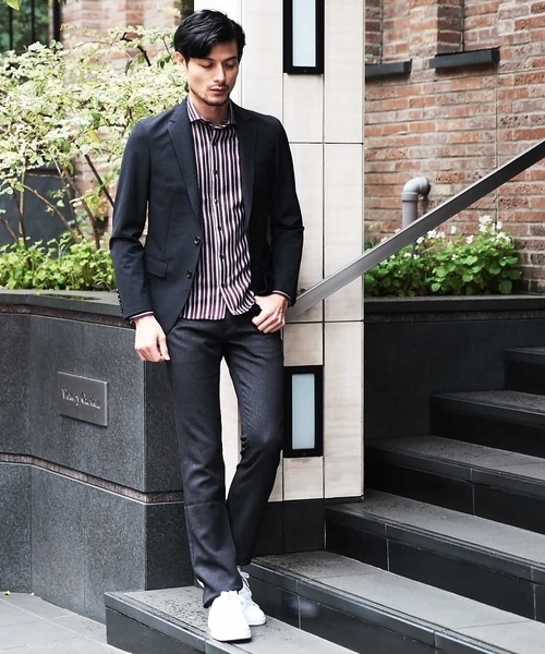 MICHEL KLEIN HOMME (ミッシェルクランオム)の「ジャケット(ミストナイロン2WAYストレッチ)(テーラードジャケット・メンズ・ブラック/ネイビー/グレー・46/48/51)」の13枚目の写真