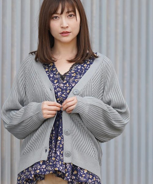 rps（アールピーエス）の「模様編みボリューム袖ショートニットカーディガン（カーディガン/ボレロ・レディース・ブラック/オフホワイト/ピンク/ミント/杢グレー・M）」の12枚目の写真