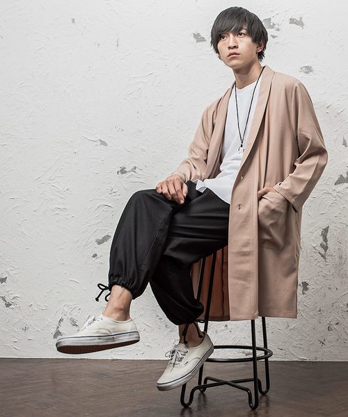 MinoriTY（マイノリティ）の「ショールカラーロングガウン（その他アウター・メンズ・ブラック/ベージュ/ライトグリーン/チャコール・M/L）」の3枚目の写真