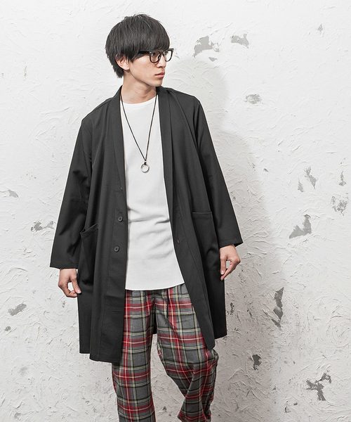 MinoriTY（マイノリティ）の「ショールカラーロングガウン（その他アウター・メンズ・ブラック/ベージュ/ライトグリーン/チャコール・M/L）」の2枚目の写真