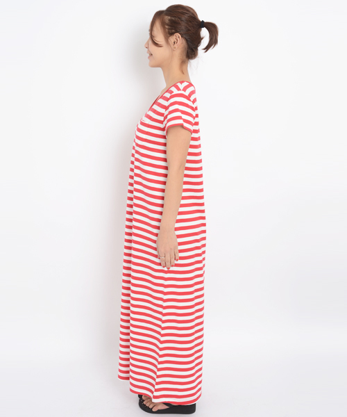 X-girl（エックスガール）の「BASIC BORDER MAXI DRESS（ワンピース・レディース・レッド/イエロー/ネイビー・1/2）」の6枚目の写真