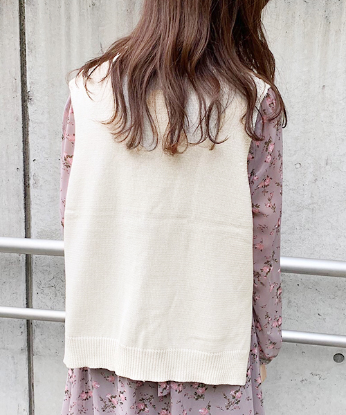 apres jour（アプレジュール）の「ケーブルＶニットベスト【ZOZOTOWN限定アイテム】（ニット/セーター・レディース・ブルー/ライトグリーン/アイボリー/スモークピンク・フリー）」の15枚目の写真