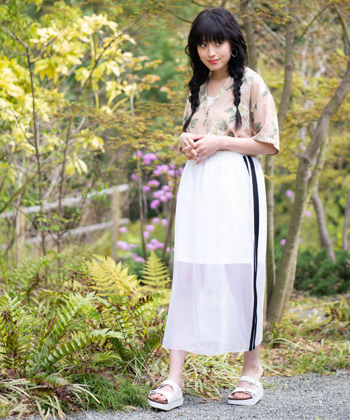 WEGO（ウィゴー）の「WEGO/サイドラインメッシュロングスカート（スカート・レディース・パープル/ブラック/ホワイト/カーキ・FREE）」の14枚目の写真