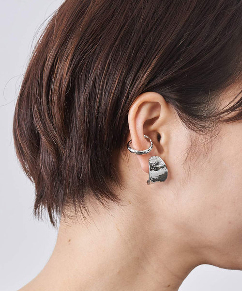 MEDE19F(メデジュウキュウ)の「MEDE19F イヤアクセ&イヤカフセット(イヤリング・レディース・シルバー/ゴールド・1/2)」の3枚目の写真