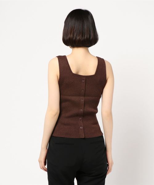 PAGEBOY（ページボーイ）の「スクエアニットタンク（タンクトップ・レディース・ブラック/ダークブラウン/ベージュ/アイボリー・FREE）」の6枚目の写真