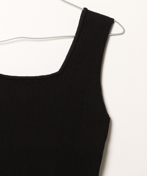 PAGEBOY（ページボーイ）の「スクエアニットタンク（タンクトップ・レディース・ブラック/ダークブラウン/ベージュ/アイボリー・FREE）」の20枚目の写真