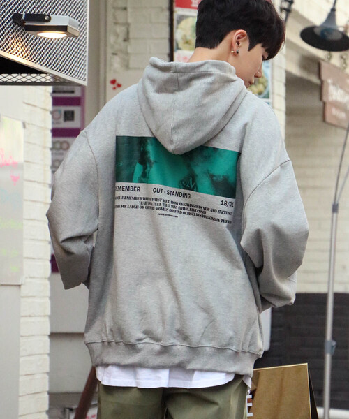 NO NEED(ノーニード)の「オーバーサイズバックプリント&シンプルロゴビッグシルエットスウェットパーカー /ワイドシルエット/PK/(パーカー・メンズ・ブラック/グレー/ベージュ/ブルー/オリーブ・フリー)」の20枚目の写真