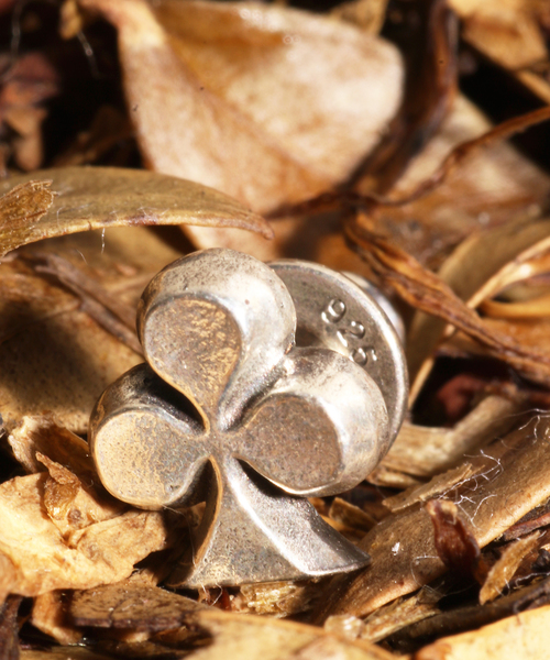 THEFT セフト / SILVER CLOVER クローバーモチーフシルバーピアス / TTI-55（ピアス（片耳用））｜THEFT（セフト）