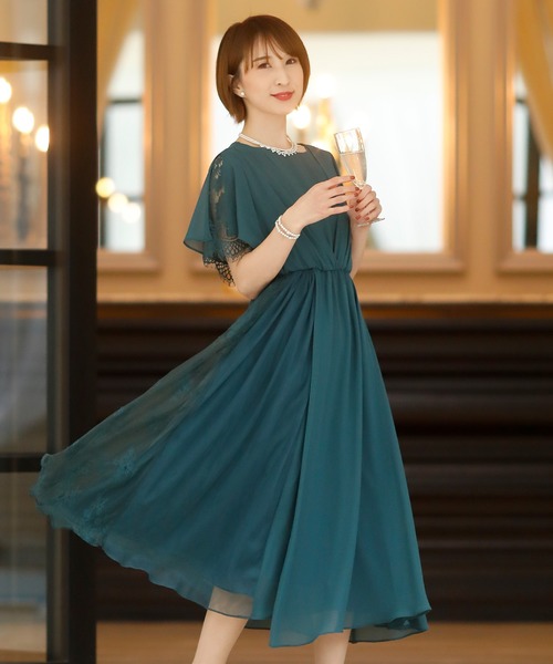 PourVous(プールヴー)の「スカラップ シフォン ワンピースドレス 大きいサイズ ミモレ丈&袖あり 結婚式 フォーマル オケージョンドレス お呼ばれ 二次会 成人式 (ドレス・レディース・バーガンディー/グレイッシュブルー/ネイビー/アーミー/ダークグリーン・M/XL)」の2枚目の写真