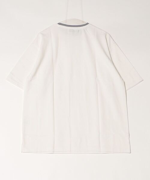 INNOCENT（イノセント）の「鹿の子ライン入り刺繍クルーTシャツ（Tシャツ/カットソー・レディース・ホワイト/ブラック/ピンク/サックスブルー/ワイン/ネイビー/チャコールグレー/カーキ・MEDIUM/X-LARGE/LARGE）」の9枚目の写真