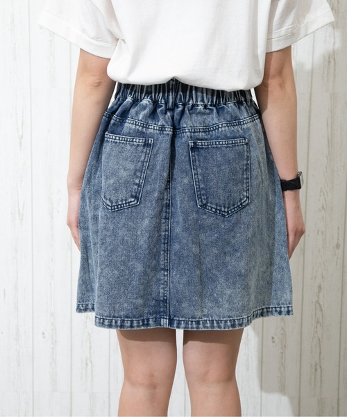 SpRay(スプレイ)の「ケミカルデニムミニスカート(スカート・レディース・ライトブルー/ブラック/ネイビー・FREE)」の11枚目の写真