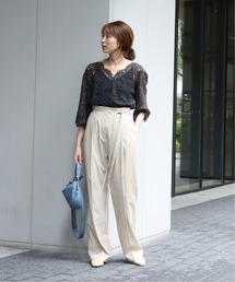 Noble（ノーブル）の「《WEB限定》リバーレースVネックブラウス  