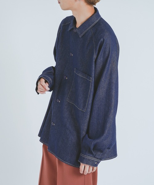 epnok（エプノック）の「デニムオーバーシャツ（シャツ/ブラウス・メンズ・ブラック/インディゴブルー・MEDIUM/LARGE）」の4枚目の写真