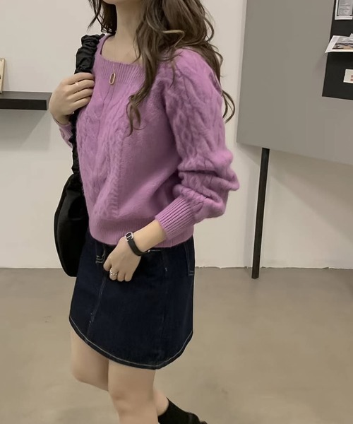 Girly Doll(ガーリードール)の「スクエアネックニット・セーター(ニット/セーター・レディース・グリーン/ベージュ/イエロー/キャメル/パープル/ブルーグレー/ブラウン/ブラック/グレー・F)」の14枚目の写真