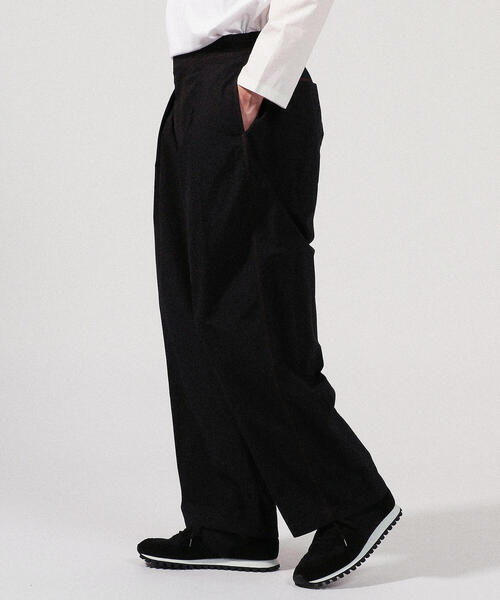 TOMORROWLAND （トゥモローランド）の「コットン ディーププリーツイージーパンツ（その他パンツ・メンズ・ブラック/ブルー系その他4・S/XS/M）」の4枚目の写真