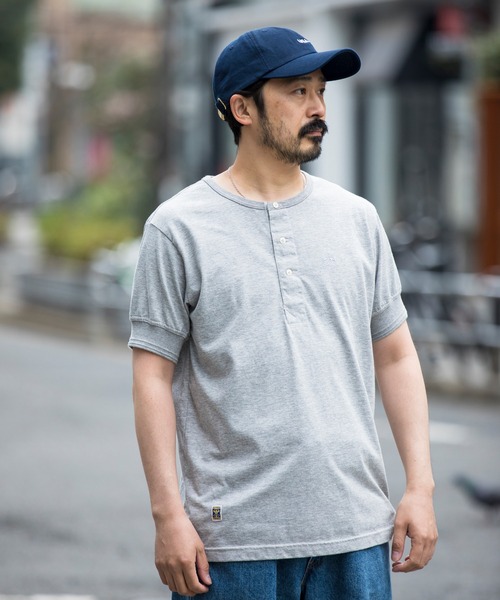 Munsingwear Grand-Slam（マンシングウェア　グランドスラム）の「ペンギン バイ マンシングウェア ヘンリーネックTシャツ メンズ ユニセックス ウェア スポーツウェア ゴルフ（Tシャツ/カットソー・メンズ・ホワイト/グレー/ネイビー・XL/S/L/M）」の5枚目の写真