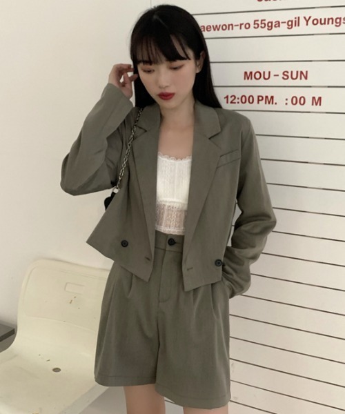 MANGROVE（マングローブ）の「【セットアップ対応】タック入りショートパンツ（その他パンツ・レディース・ブラック/カーキ系・FREE）」の3枚目の写真