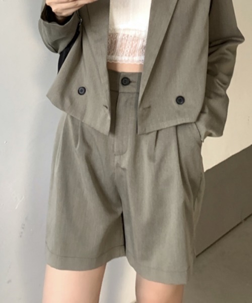 MANGROVE（マングローブ）の「【セットアップ対応】タック入りショートパンツ（その他パンツ・レディース・ブラック/カーキ系・FREE）」の10枚目の写真