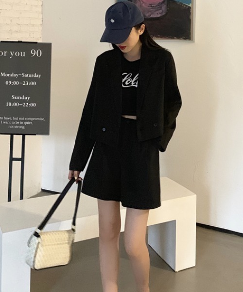 MANGROVE（マングローブ）の「【セットアップ対応】タック入りショートパンツ（その他パンツ・レディース・ブラック/カーキ系・FREE）」の15枚目の写真