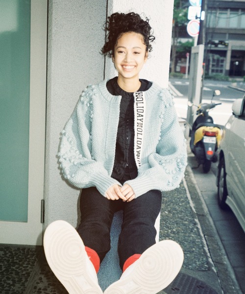 HOLIDAY(ホリデイ)の「HIGH WAIST SKINNY DENIM PANTS (CROPPED) ハイウエストスキニーデニムパンツ (クロップド)(デニムパンツ・レディース・ブラック・1/2/0)」の10枚目の写真