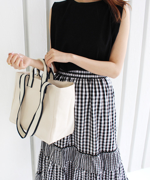 MODE ROBE(モードローブ)の「キャンパストートバッグ(トートバッグ・レディース・ブラック/アイボリー・FREE)」の10枚目の写真