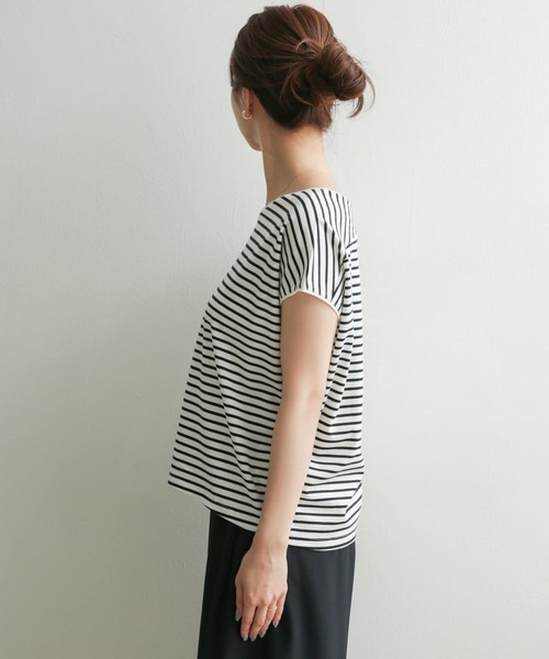 URBAN RESEARCH DOORS（アーバンリサーチドアーズ）の「リヨセルコットンVネックボーダー（Tシャツ/カットソー・レディース・ネイビー/グレー系その他/グリーン系その他・ONE）」の6枚目の写真