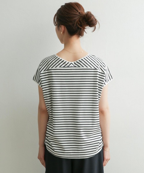 URBAN RESEARCH DOORS（アーバンリサーチドアーズ）の「リヨセルコットンVネックボーダー（Tシャツ/カットソー・レディース・ネイビー/グレー系その他/グリーン系その他・ONE）」の20枚目の写真