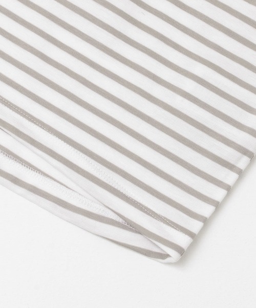 URBAN RESEARCH DOORS（アーバンリサーチドアーズ）の「リヨセルコットンVネックボーダー（Tシャツ/カットソー・レディース・ネイビー/グレー系その他/グリーン系その他・ONE）」の7枚目の写真