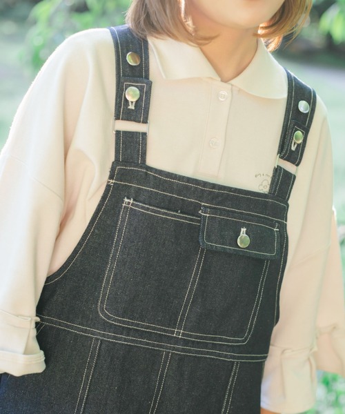 nemne store(ネンネストア)の「ぽかぽか陽気とリメイク風ソデフリルポロシャツ(ポロシャツ・レディース・ライトブルー/ベージュ/オフホワイト・フリー)」の4枚目の写真