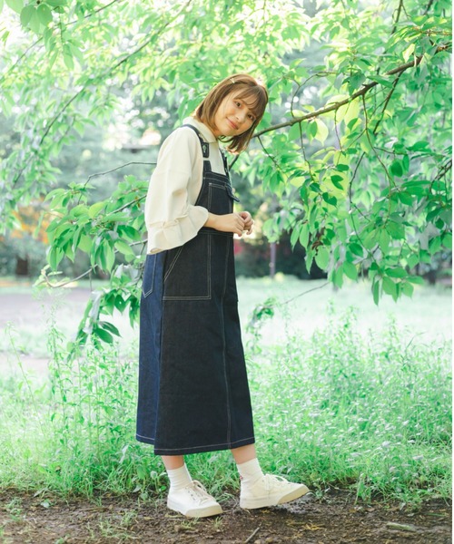 nemne store(ネンネストア)の「ぽかぽか陽気とリメイク風ソデフリルポロシャツ(ポロシャツ・レディース・ライトブルー/ベージュ/オフホワイト・フリー)」の9枚目の写真