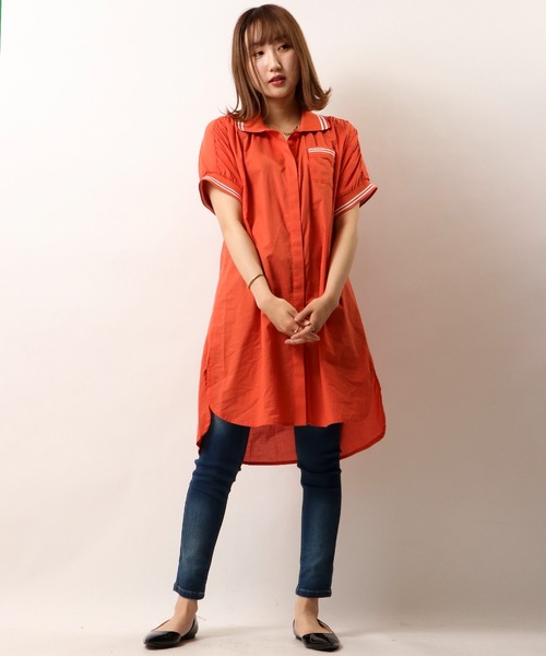 FUNALIVE(ファンアライブ)の「【Chumandor】ポロシャツ風前開シャツチュニック(チュニック・レディース・ベージュ/ネイビー/レンガ・L/M)」の10枚目の写真