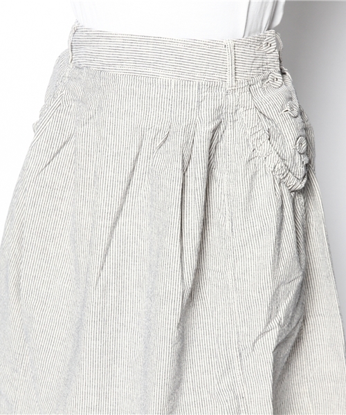 LBC（エルビーシー）の「コットンオーバーダイタックミモレ丈スカート           （スカート・レディース・オリーブ/ネイビー・MEDIUM）」の3枚目の写真