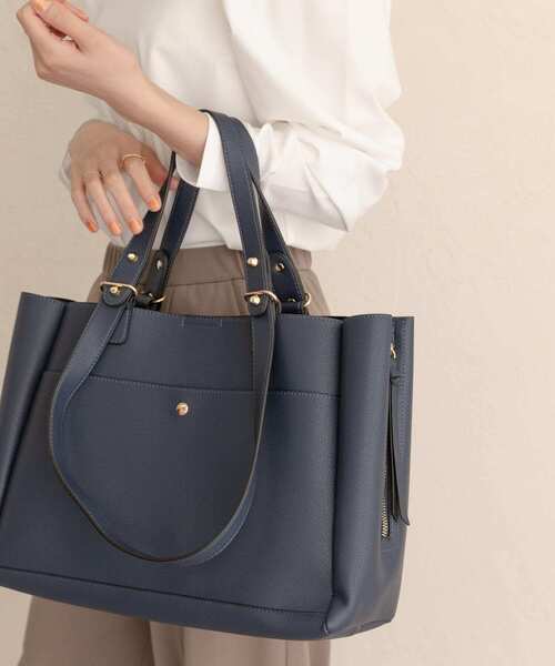 RODE SKO(ロデスコ)の「AINO サイドファスナー2WAYトート(トートバッグ・レディース・ベージュ/ネイビー/グレー/ブラック・ONE)」の4枚目の写真