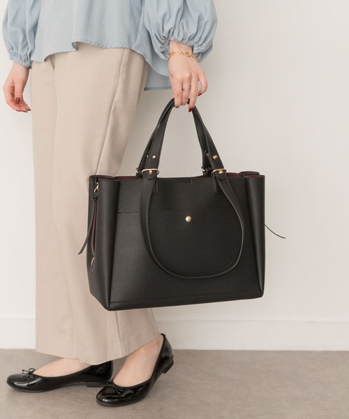 RODE SKO(ロデスコ)の「AINO サイドファスナー2WAYトート(トートバッグ・レディース・ベージュ/ネイビー/グレー/ブラック・ONE)」の7枚目の写真