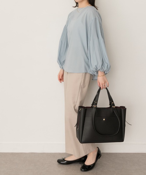 RODE SKO(ロデスコ)の「AINO サイドファスナー2WAYトート(トートバッグ・レディース・ベージュ/ネイビー/グレー/ブラック・ONE)」の8枚目の写真